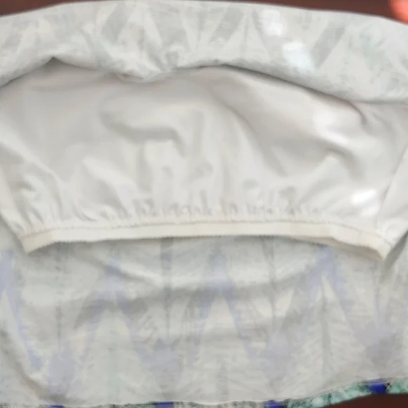 SALE: EleVen by Venus Williams Print Fitted Tank Top, Medium - Picture 7 of 10